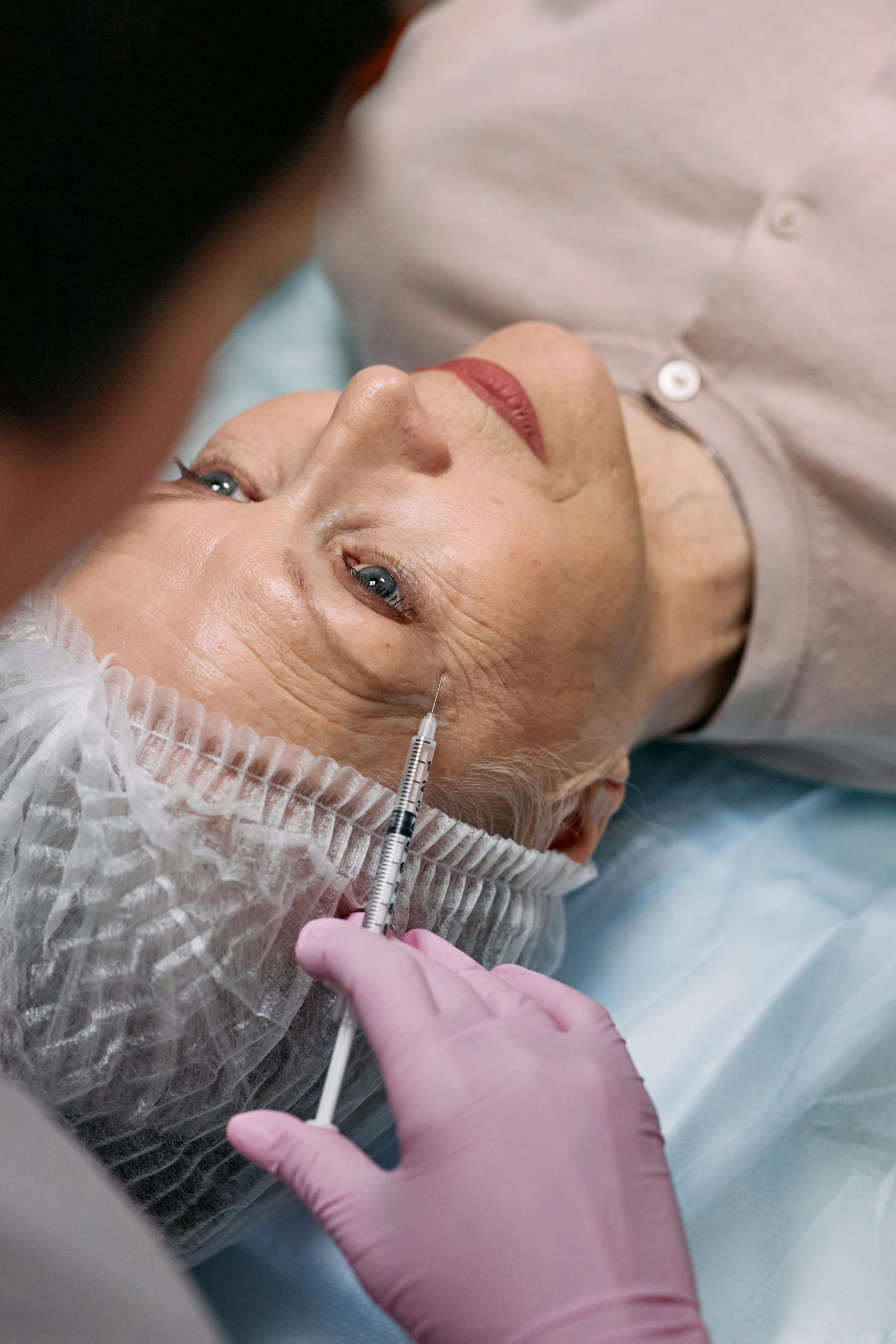 Peau revitalisée et éclatante après traitement skinbooster