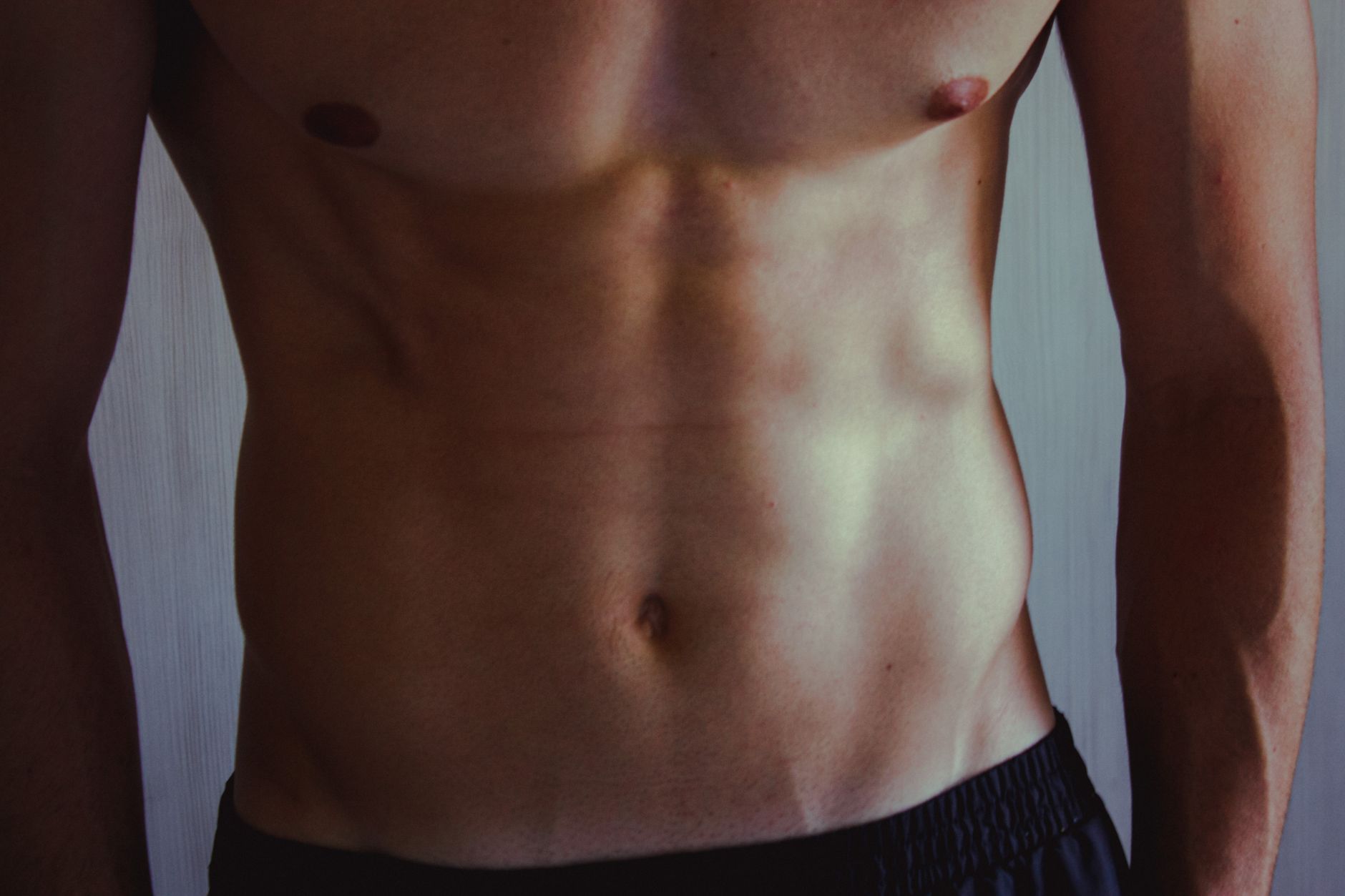 Torse musclé en gros plan